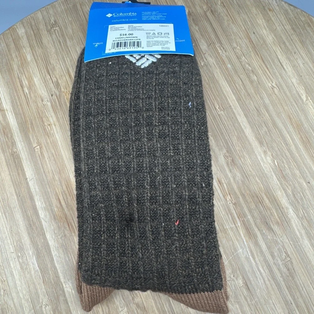 Columbia Brand New Women Socks 2 Pair Carmel/Brown Size 4-10 New Fleece